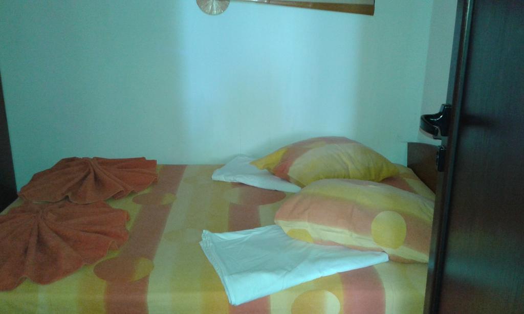 Zora Guest House Primorsko Quarto foto