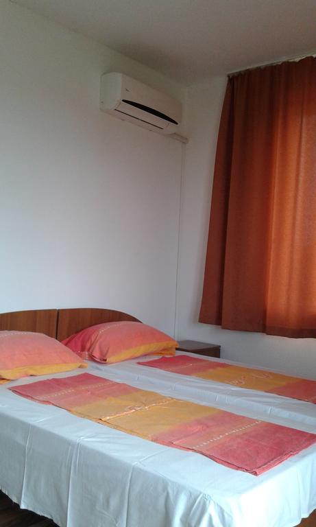 Zora Guest House Primorsko Quarto foto